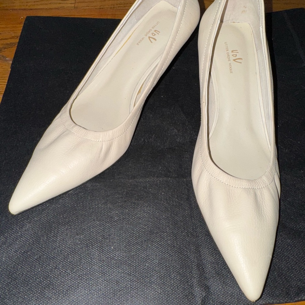 Vince Off-White Pointed Toe Heels